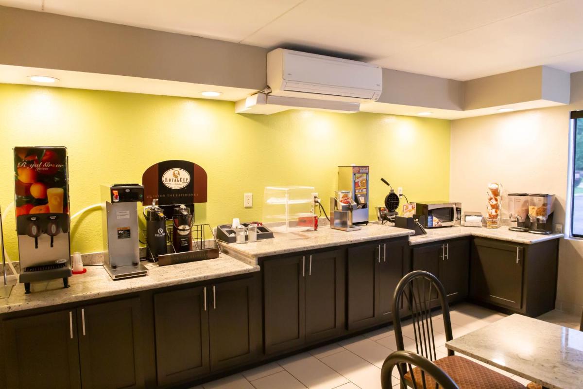 Regency Inn - Housity