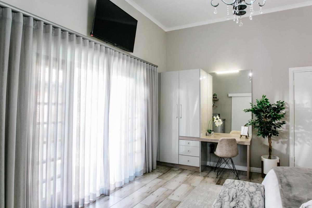 Stonehill Villa - Housity