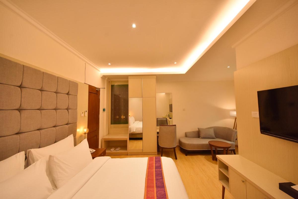 KHAS Ombilin Hotel - Housity