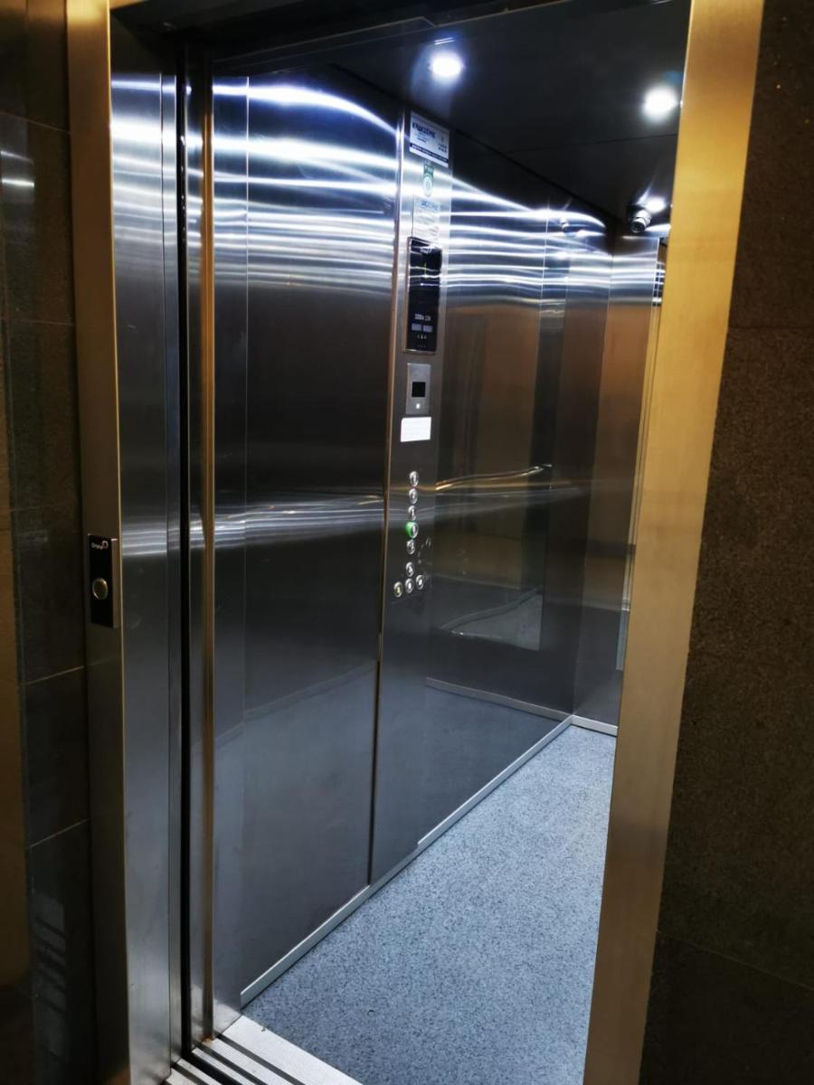 Apartament SZWEDZKA - garaż podziemnym , dostęp 24h code , duży taras 30m - Hizvo
