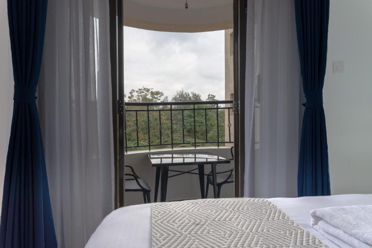 Casa Misa Riverside Apartments - Housity