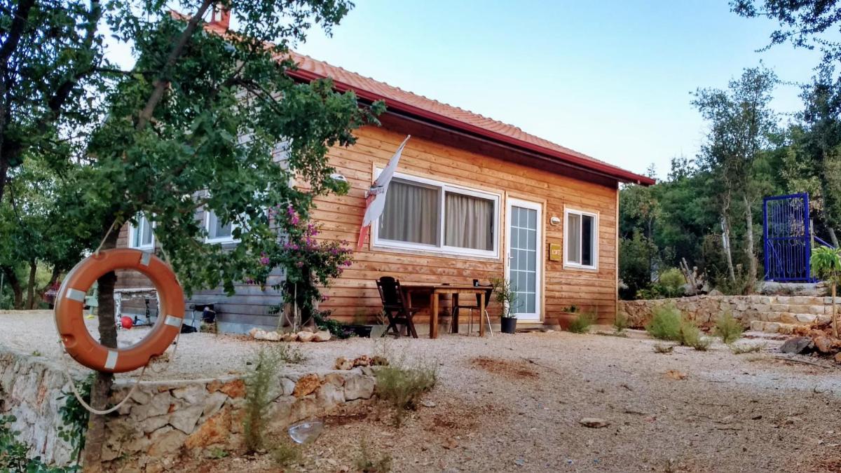 Karamel Tiny Houses - Housity