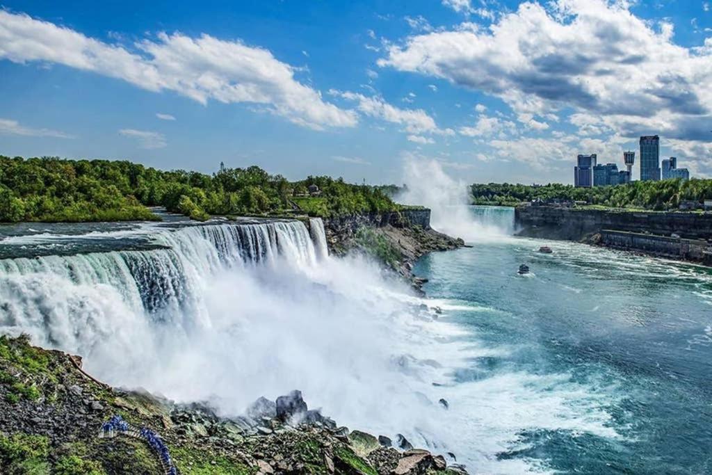 Suitetrails - Beautiful View Home attractions by Niagara Falls River NY