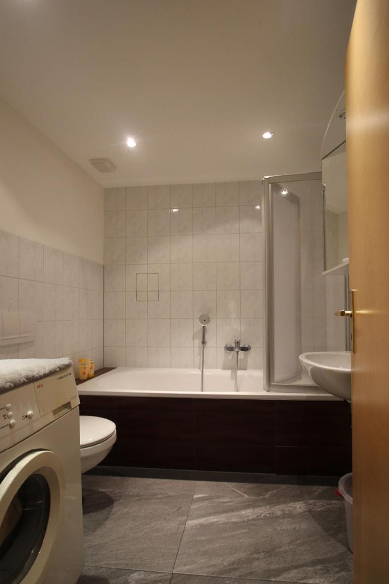 Gemütliche Ferienwohnung Pomologische Gartenstrasse - Housity