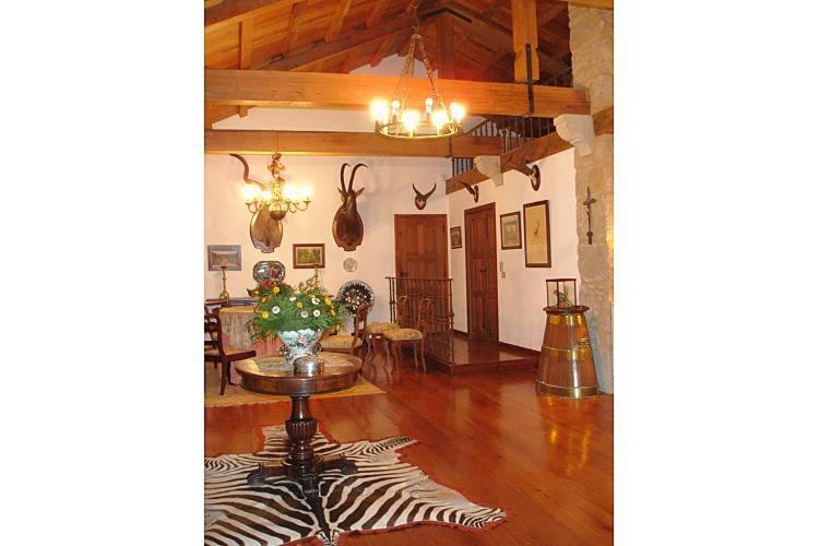 Casa del siglo XIX con horreo. - Housity