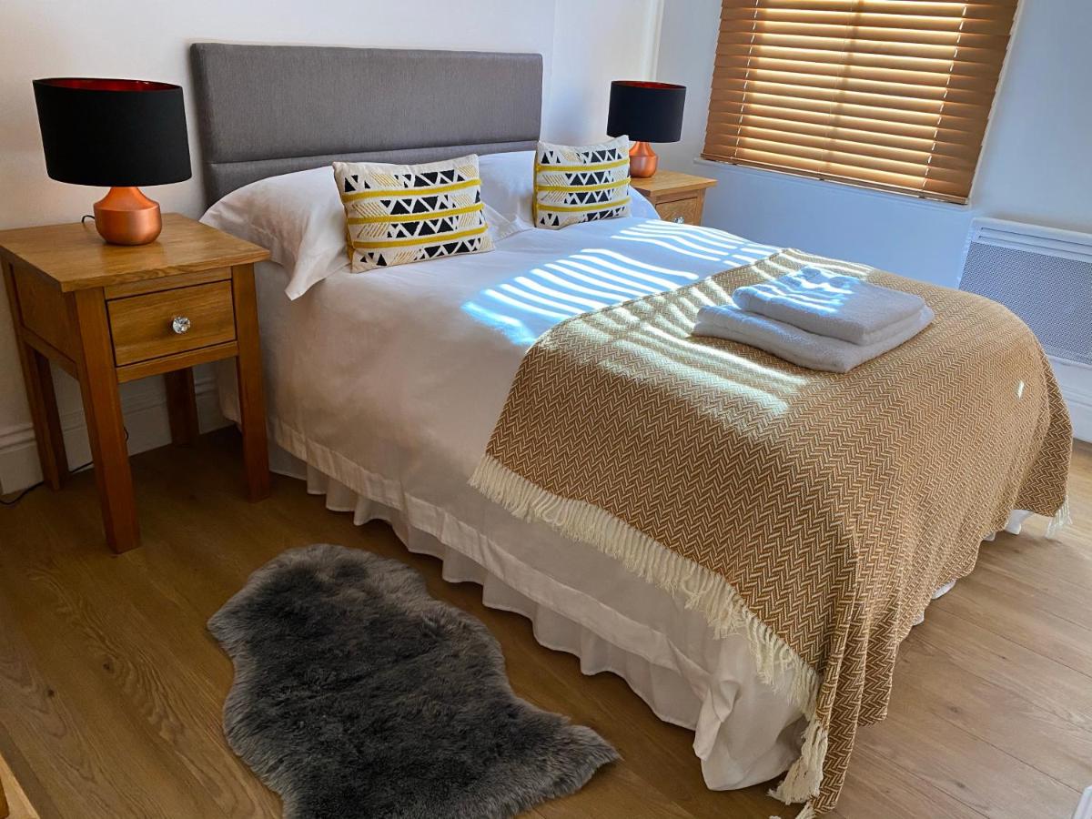 Exec Apartment 2 - Housity