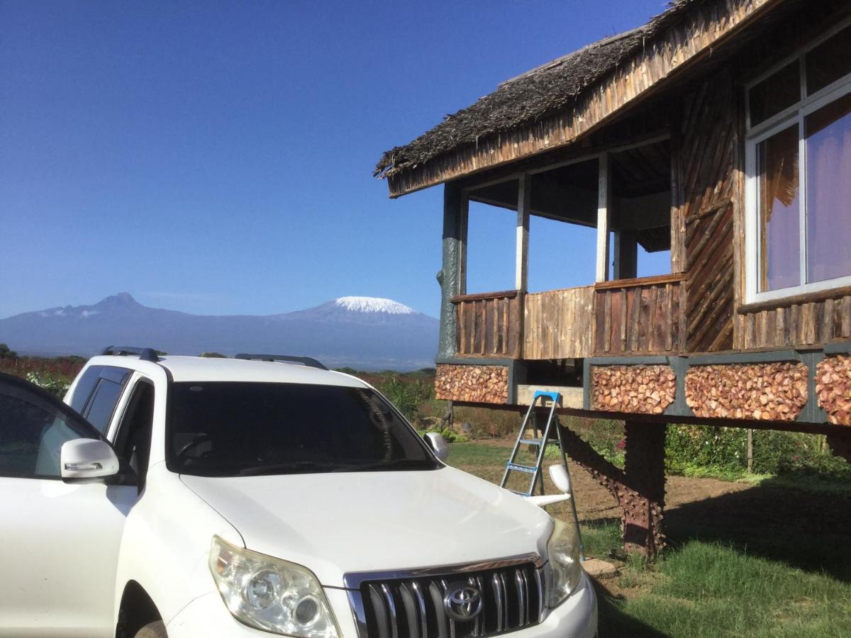 Oldepe Farm Cottage, Kimana - Housity