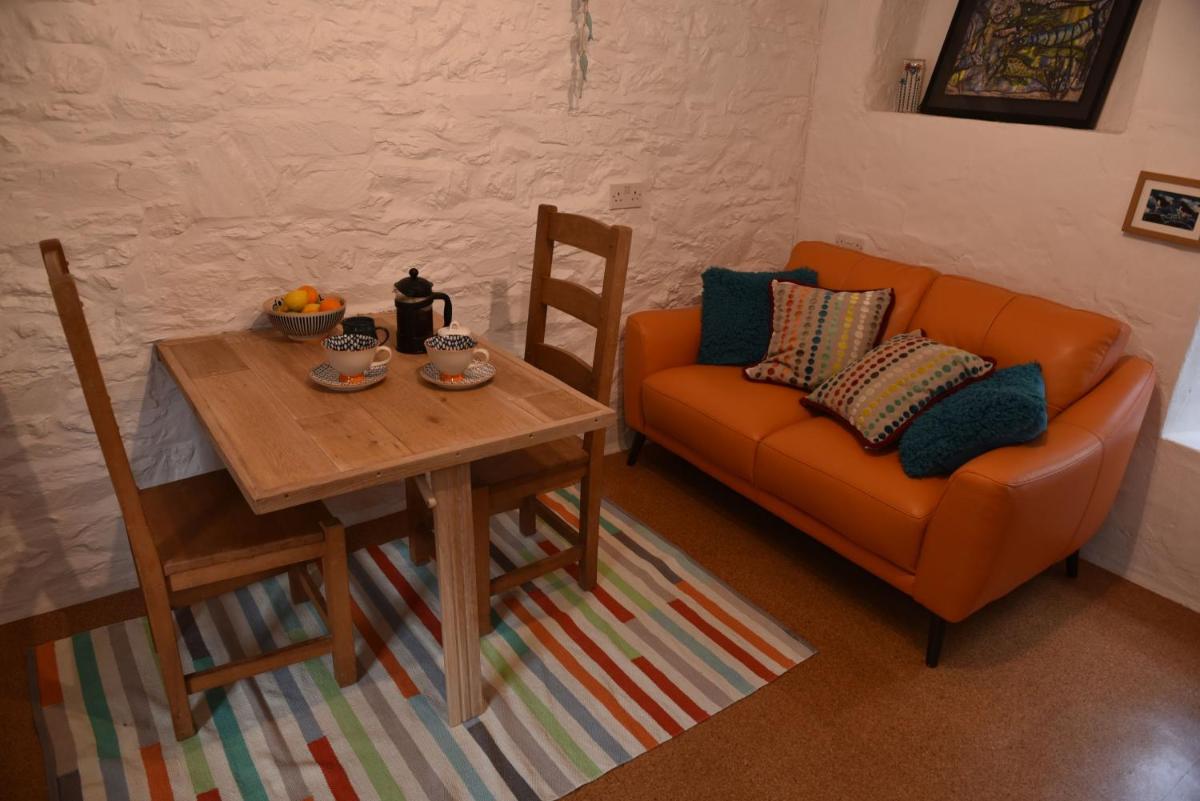 Delfryn Guest Suite - Housity