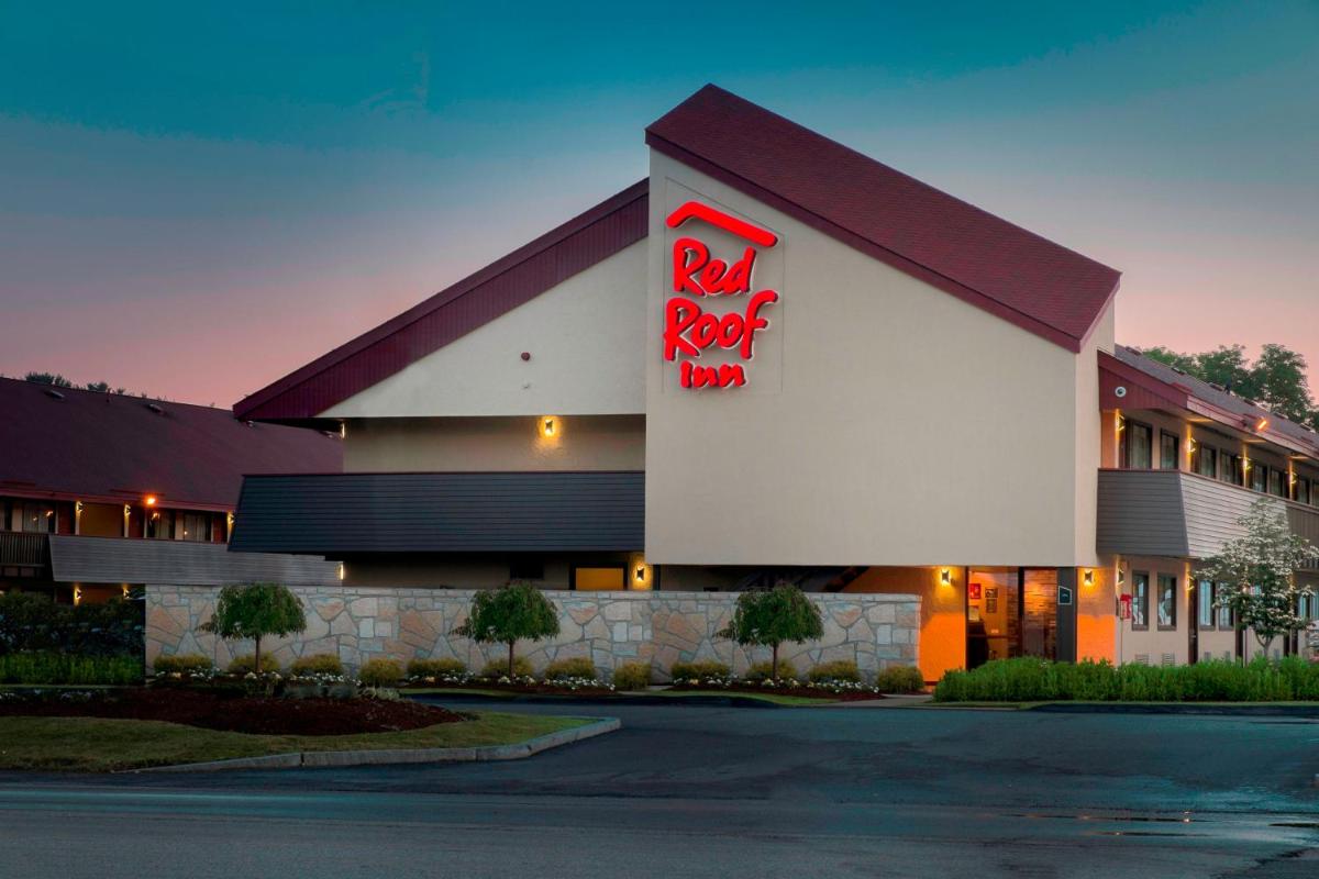Red Roof Inn Edison - Housity