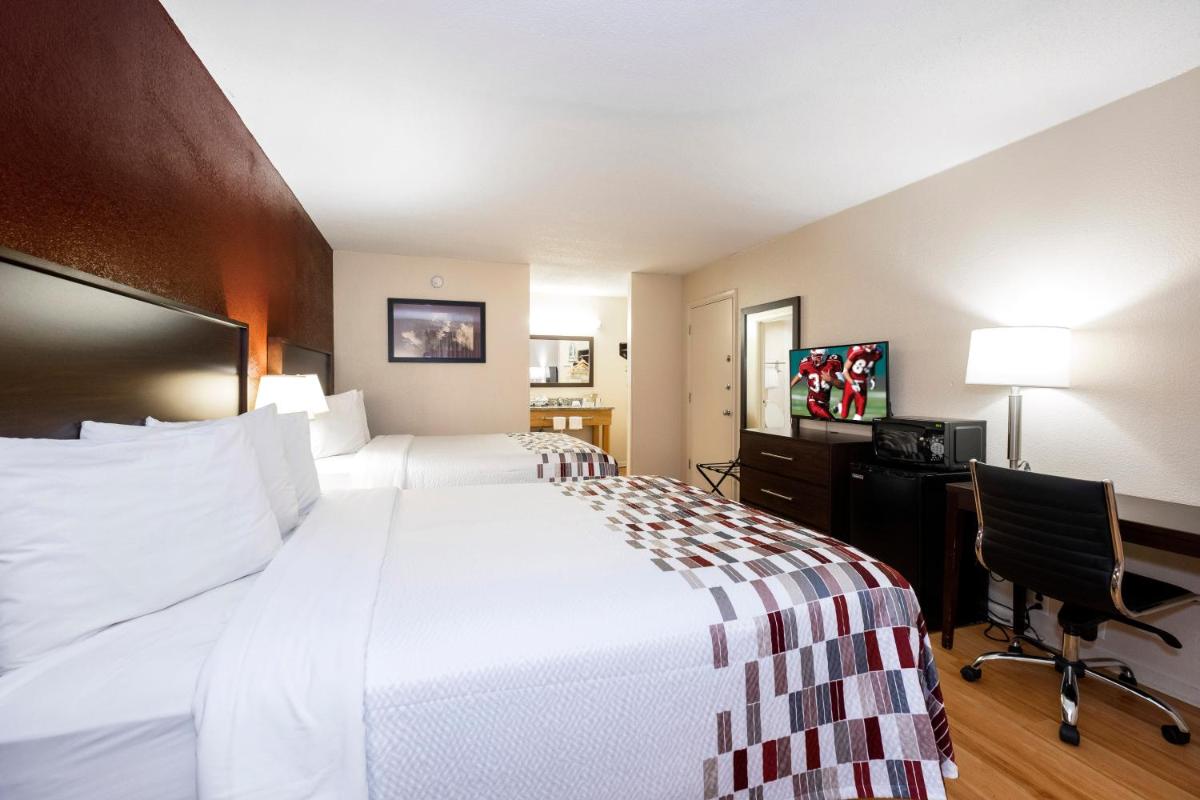 Red Roof Inn Knoxville North - Merchants Drive - Housity