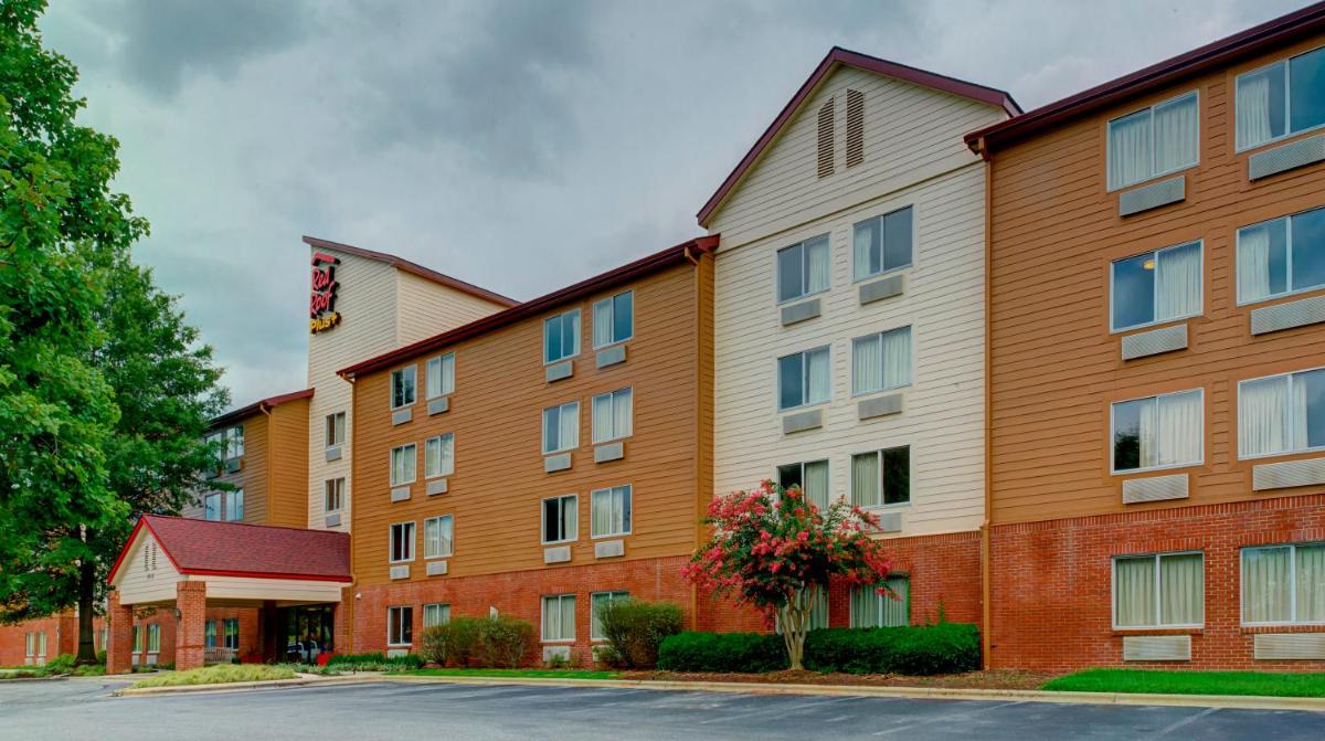 Red Roof Inn PLUS Raleigh Downtown NCSU Conv Center - Housity