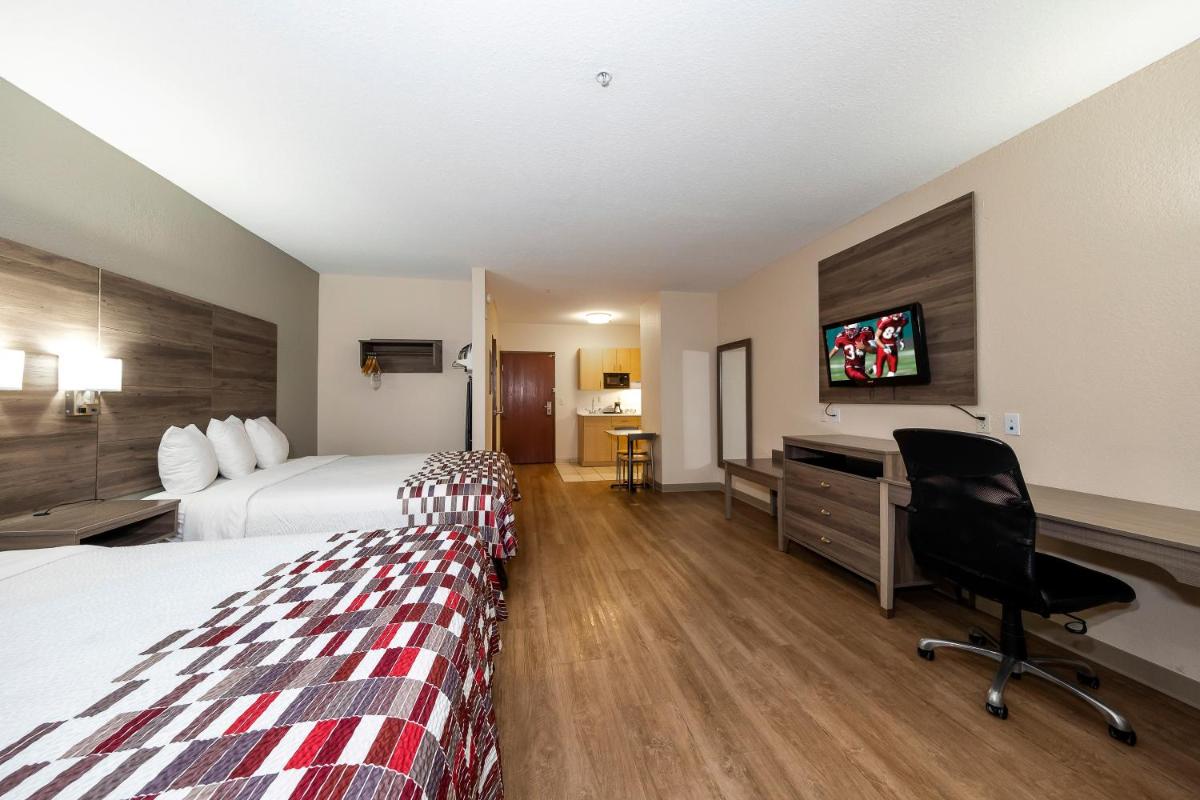 Red Roof Inn Panama City - Housity