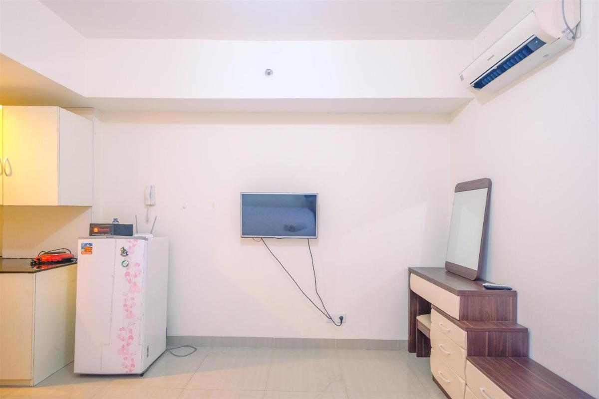 Cozy Living Studio Apartment Taman Melati Margonda near Universitas Indonesia By Travelio - Housity