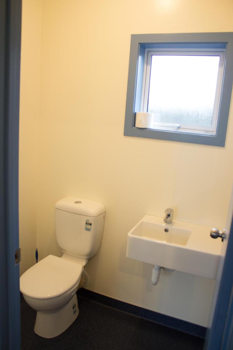 The Lazy Shag Lodge - Hizvo