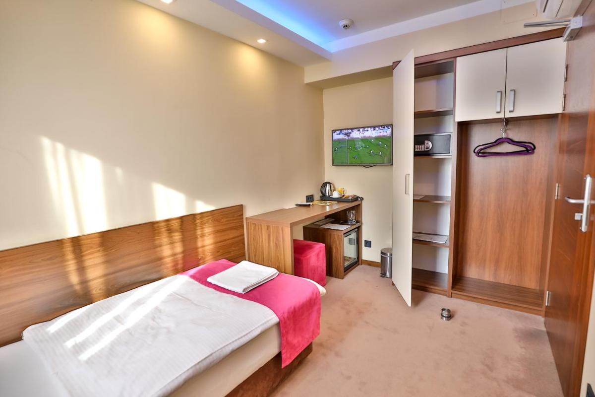 Boutique Hotel Golden Star - Housity