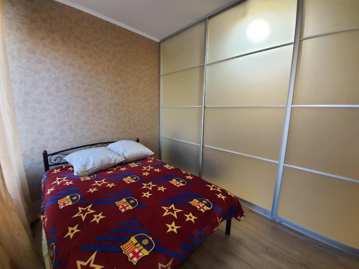 Kvartira studiia 5 na khar kovskoi naberezhnoi 7 - Housity