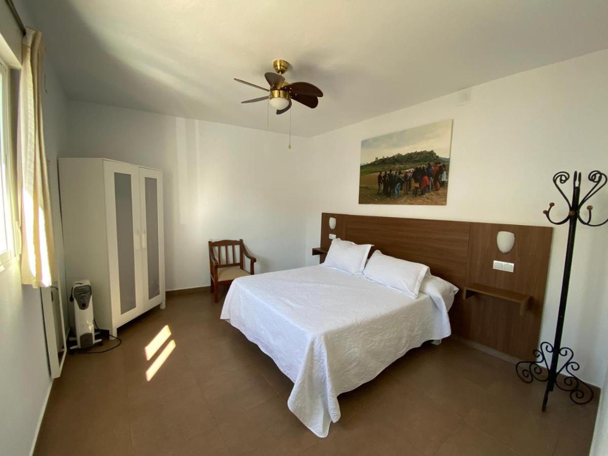 Hostal Restaurante El Cruce - Housity
