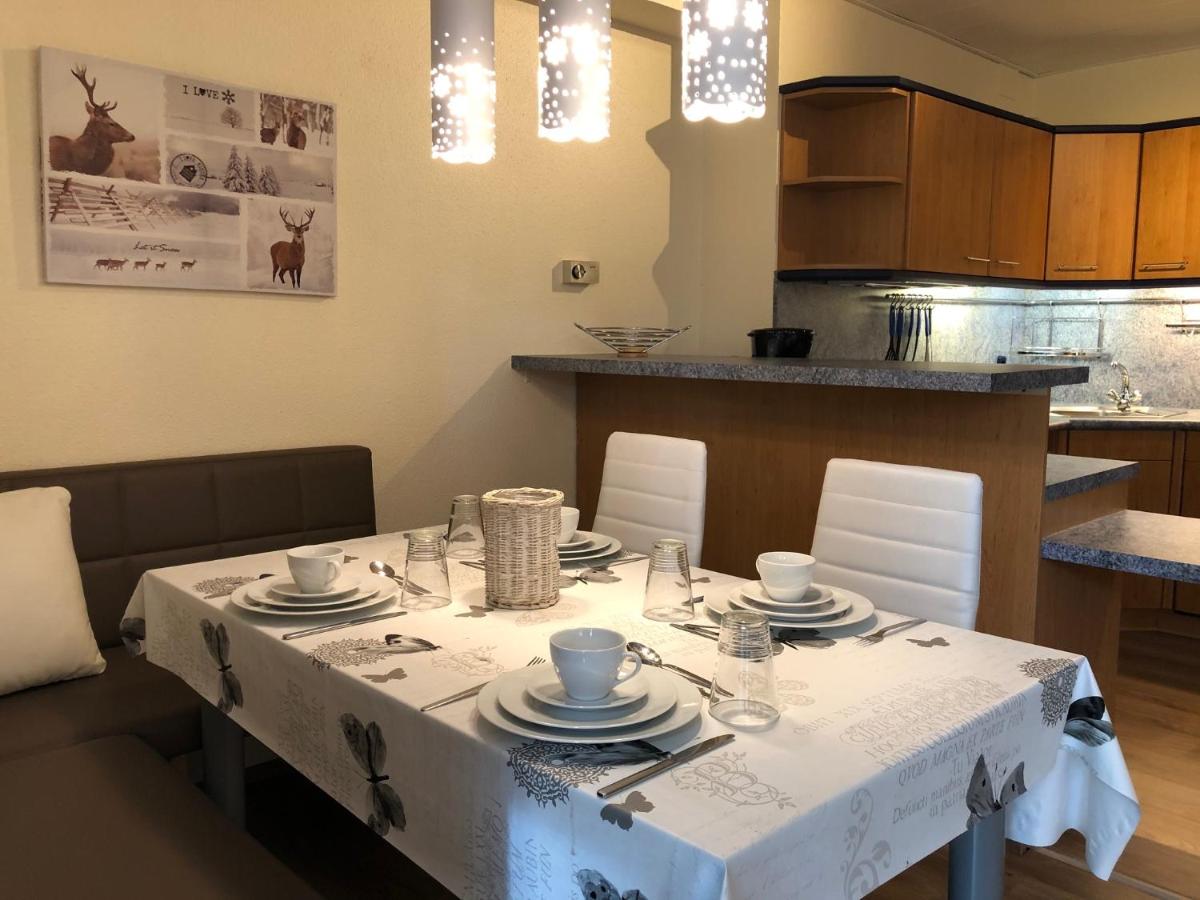 Apartment Happy Holiday - Housity