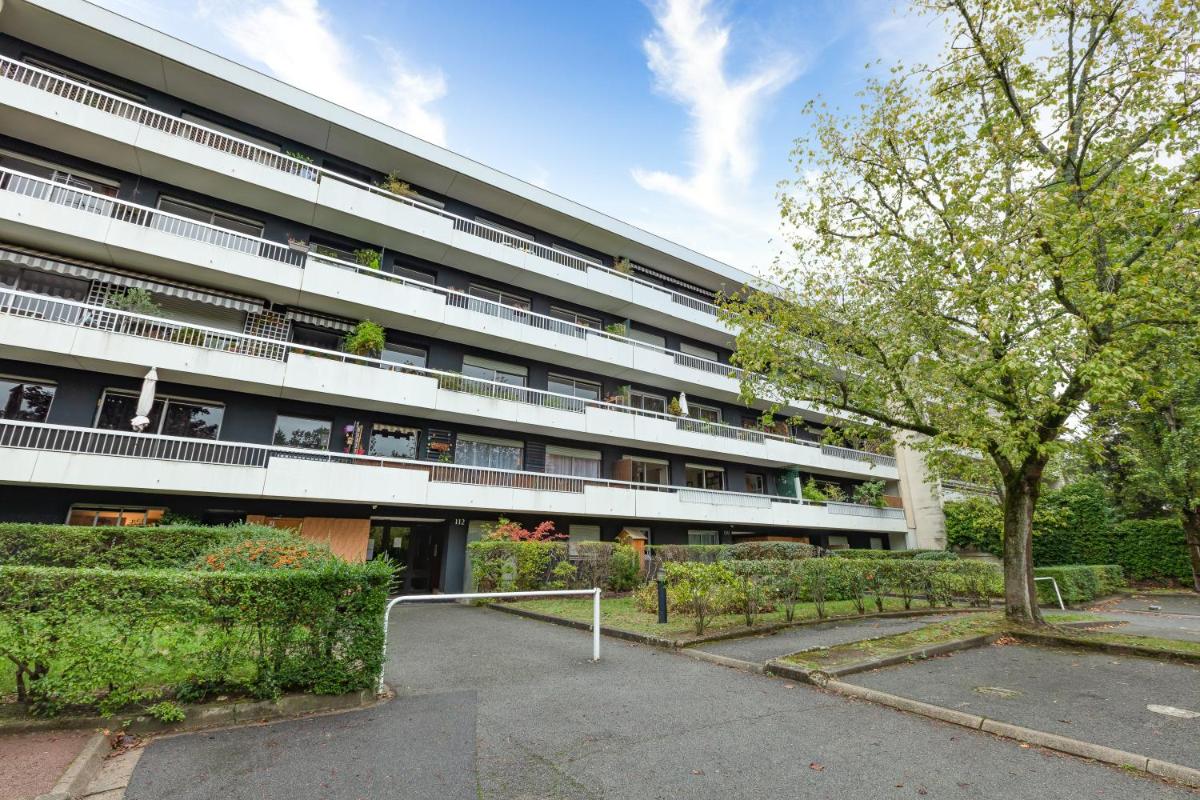 Georges Sand - Housity