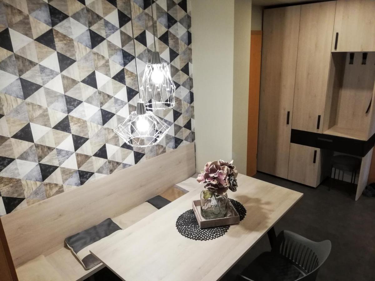 Fajn Apartment - Housity