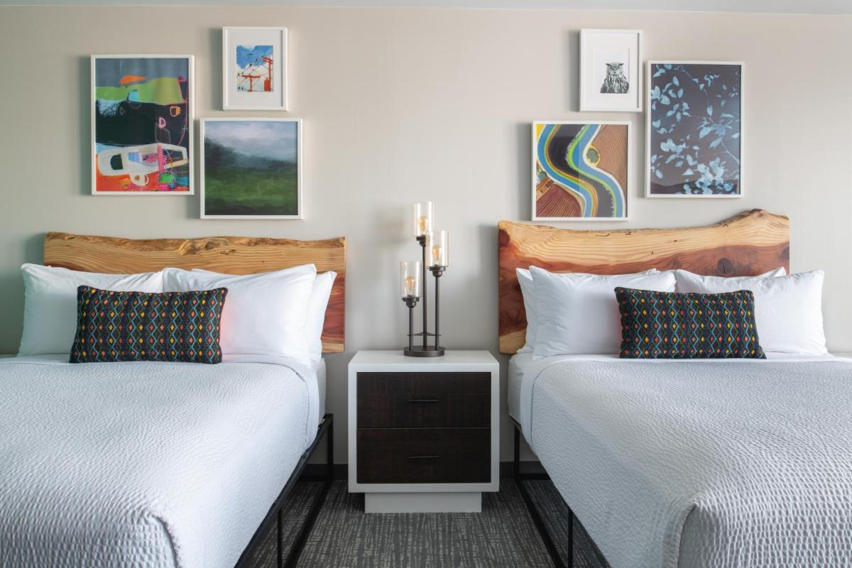 The Independence Hotel - Housity