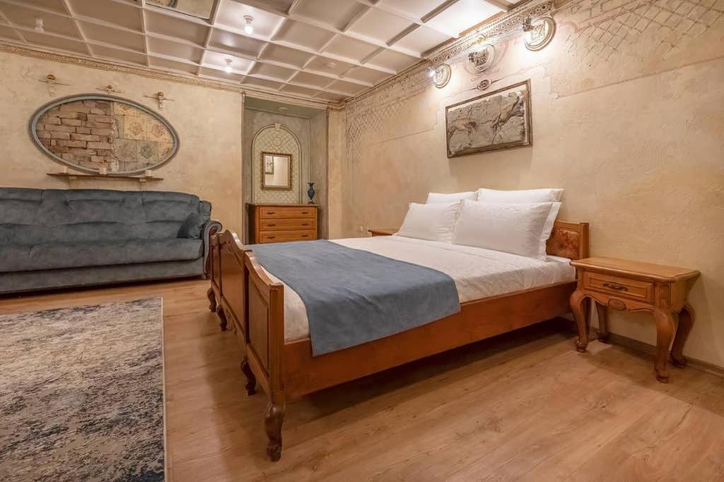 Beautiful one bedroom apartment in Vilnius old town - Housity