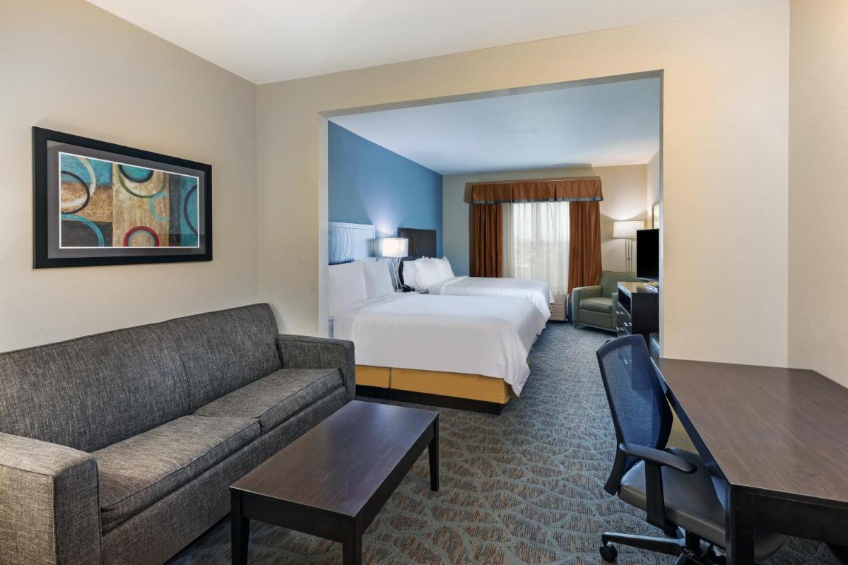 Holiday Inn Express Hotel & Suites Floresville by IHG - Housity
