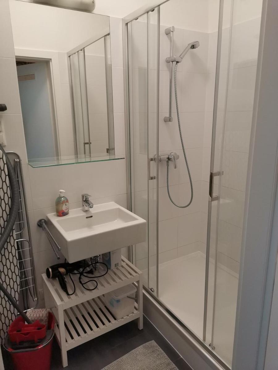 Apartments near Yppenplatz & Brunnenmarkt - Housity