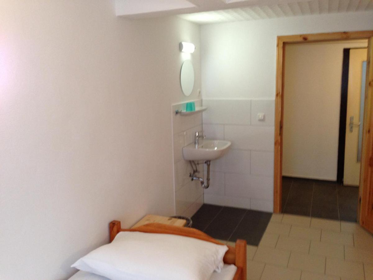 Hotel & Restaurant Jägerstuben - Housity