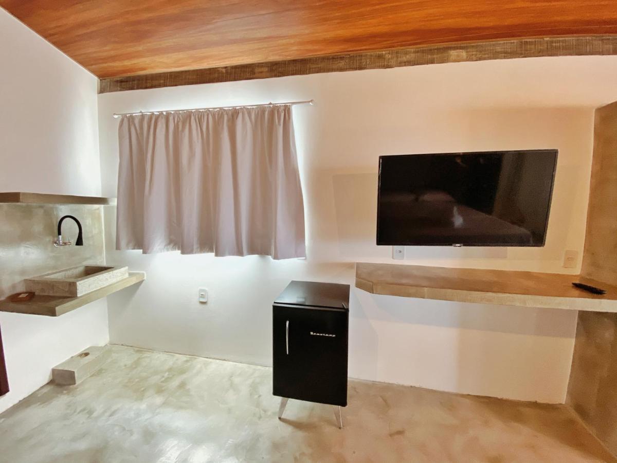 Pousada Primeira Praia Suítes - Housity