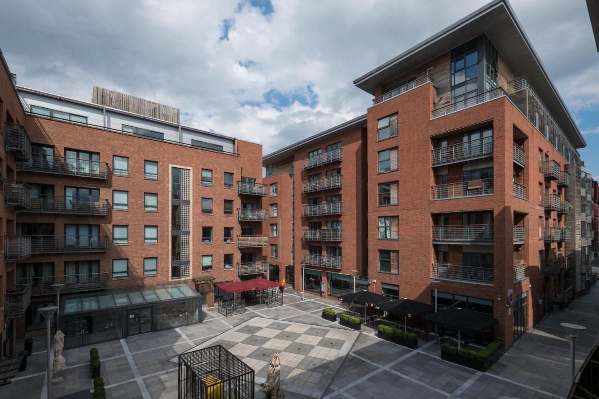 Base Serviced Apartments - Duke Street - Housity