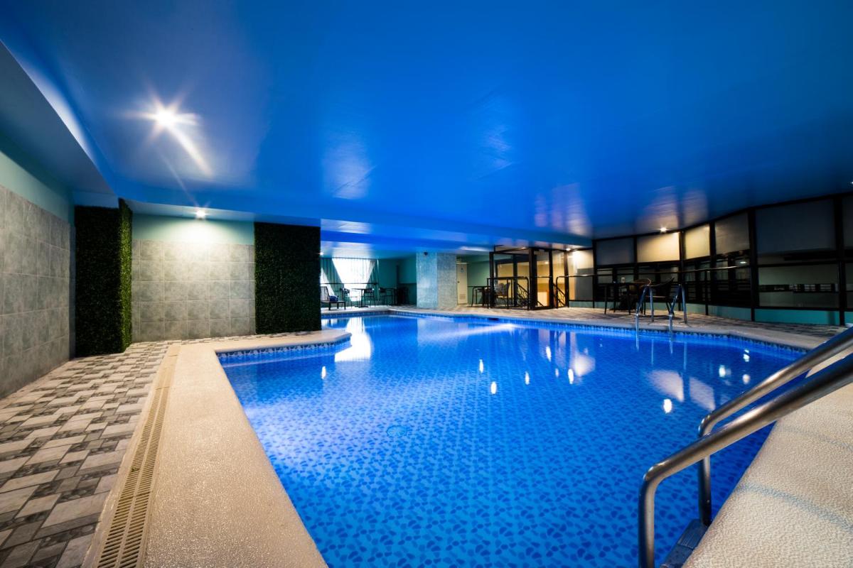 Berjaya Makati Hotel - Housity