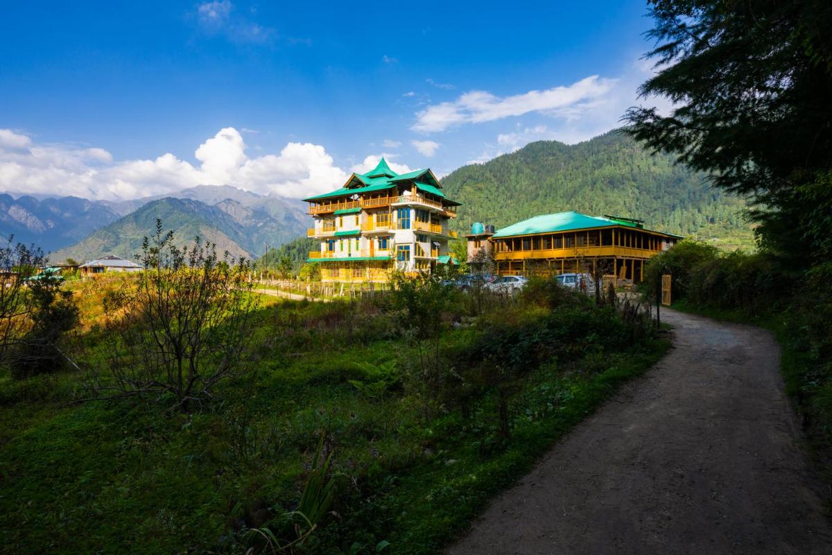 Zostel Shangarh, Kullu - Housity