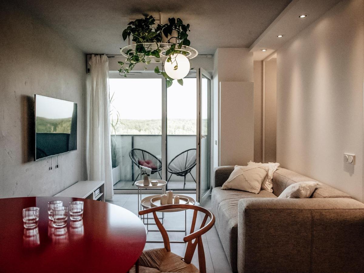 Suitetrails - Concorde Silesian Place Apartments