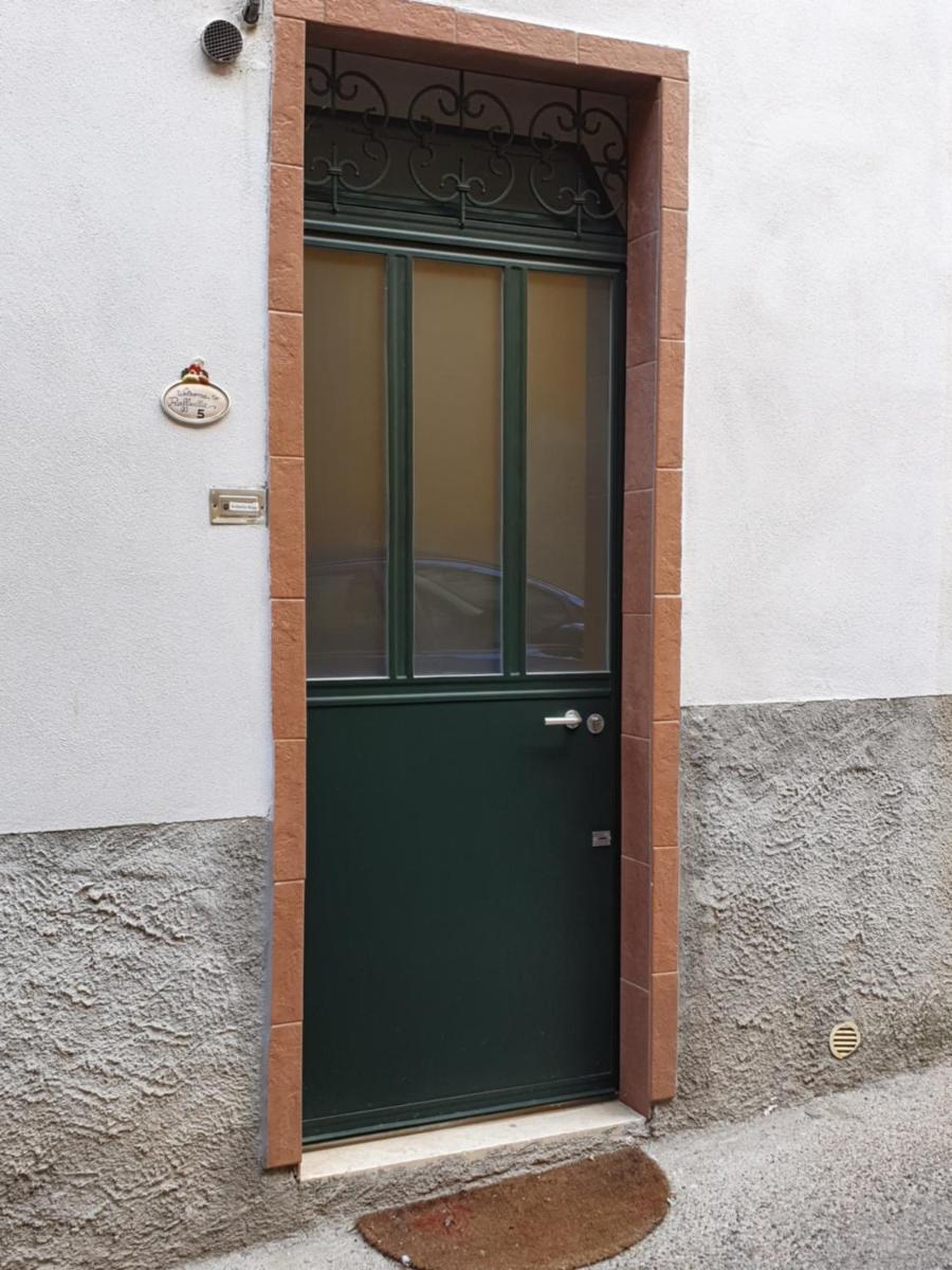 Appartamento da Raffaella CIR O12133 CNI OOO39 - Housity