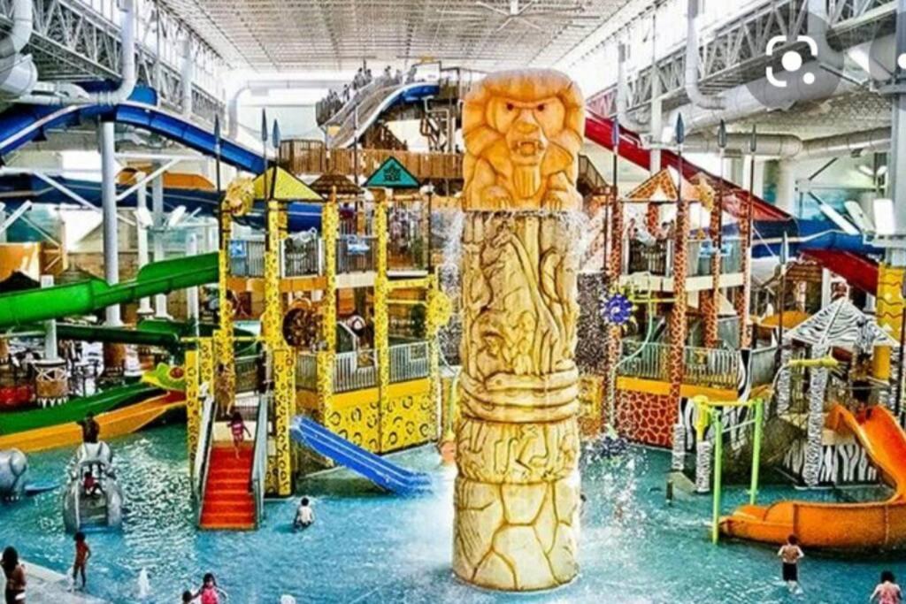 Paradise in heart of Poconos FaSt InTeRnEt Close to All Attractions - Housity