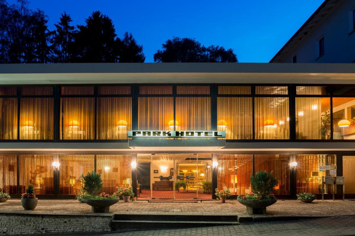 Parkhotel 1970 - Housity