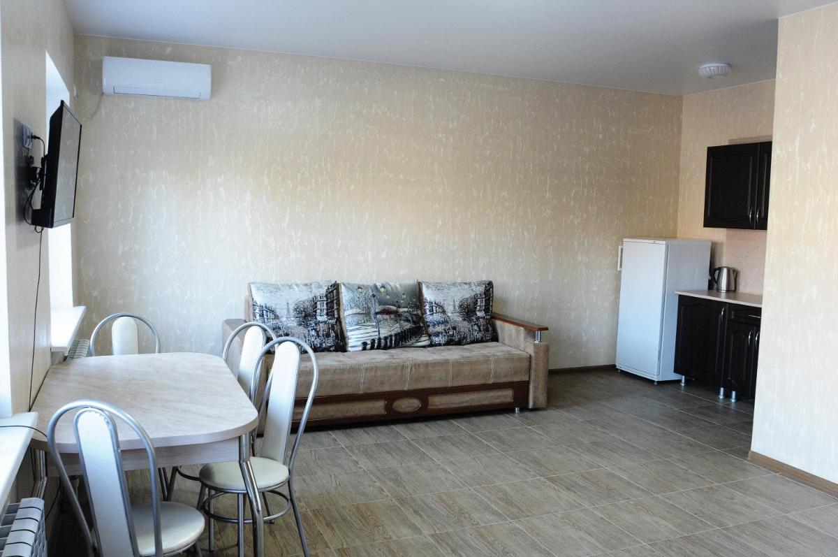 Terrasa gostevoi dom - Housity