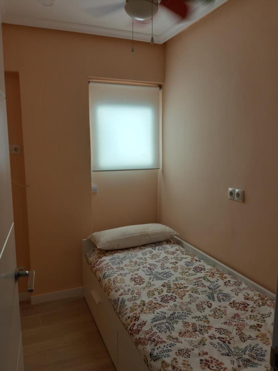 NUEVO, Primerísima línea con Wifi y Parking gratis en Playa San Antonio - Housity