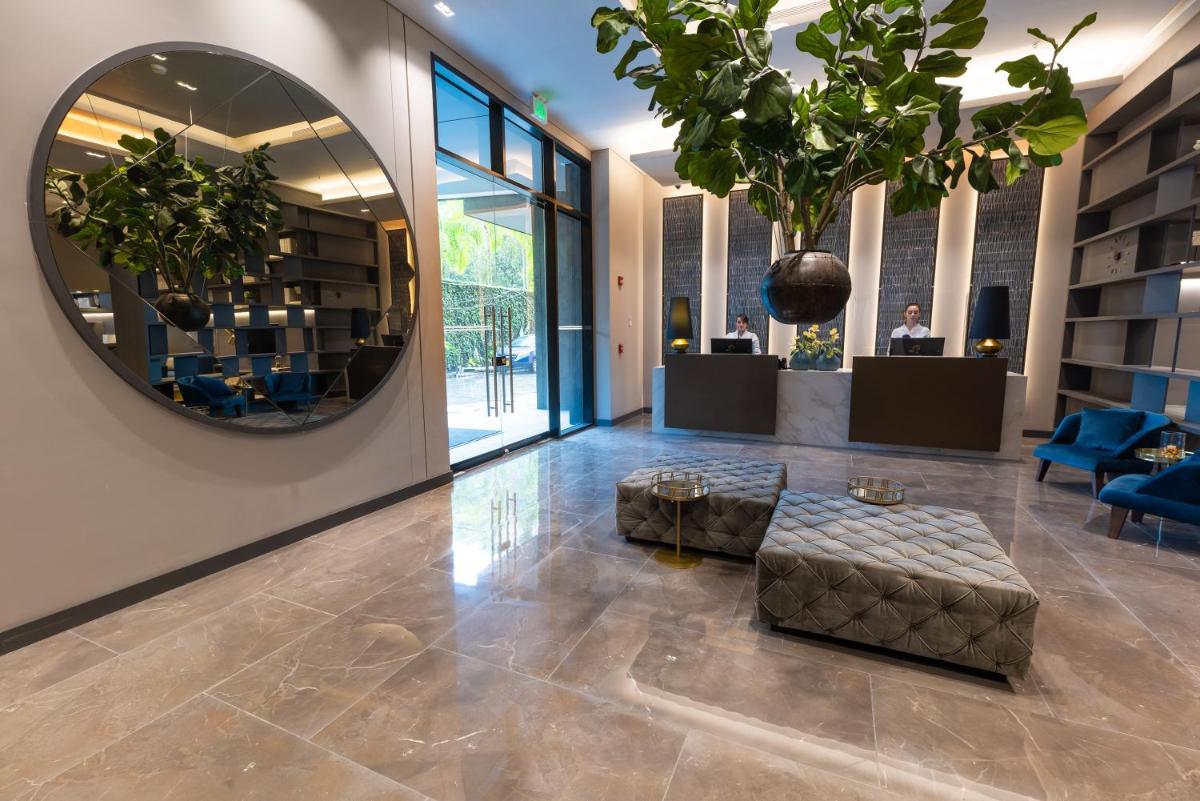 Suitetrails - Hotel York Luxury Suites Medellin by Preferred