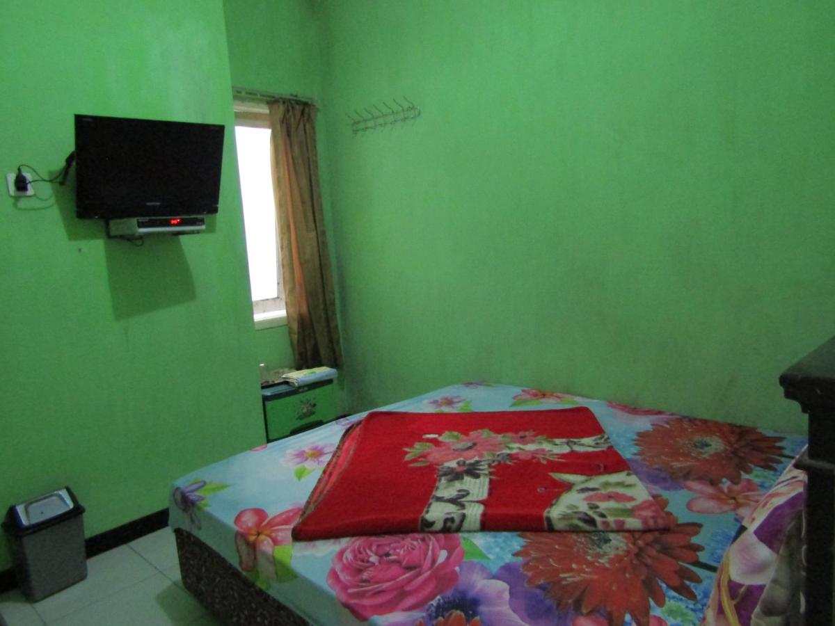 Hotel Nirmala - Housity