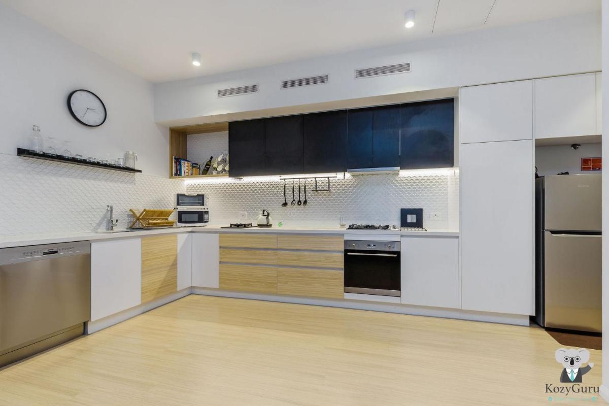 KOZYGURU WEST END 10 MINS TO CITY 1 BED APT + FREE PARKING QWE017 - Housity