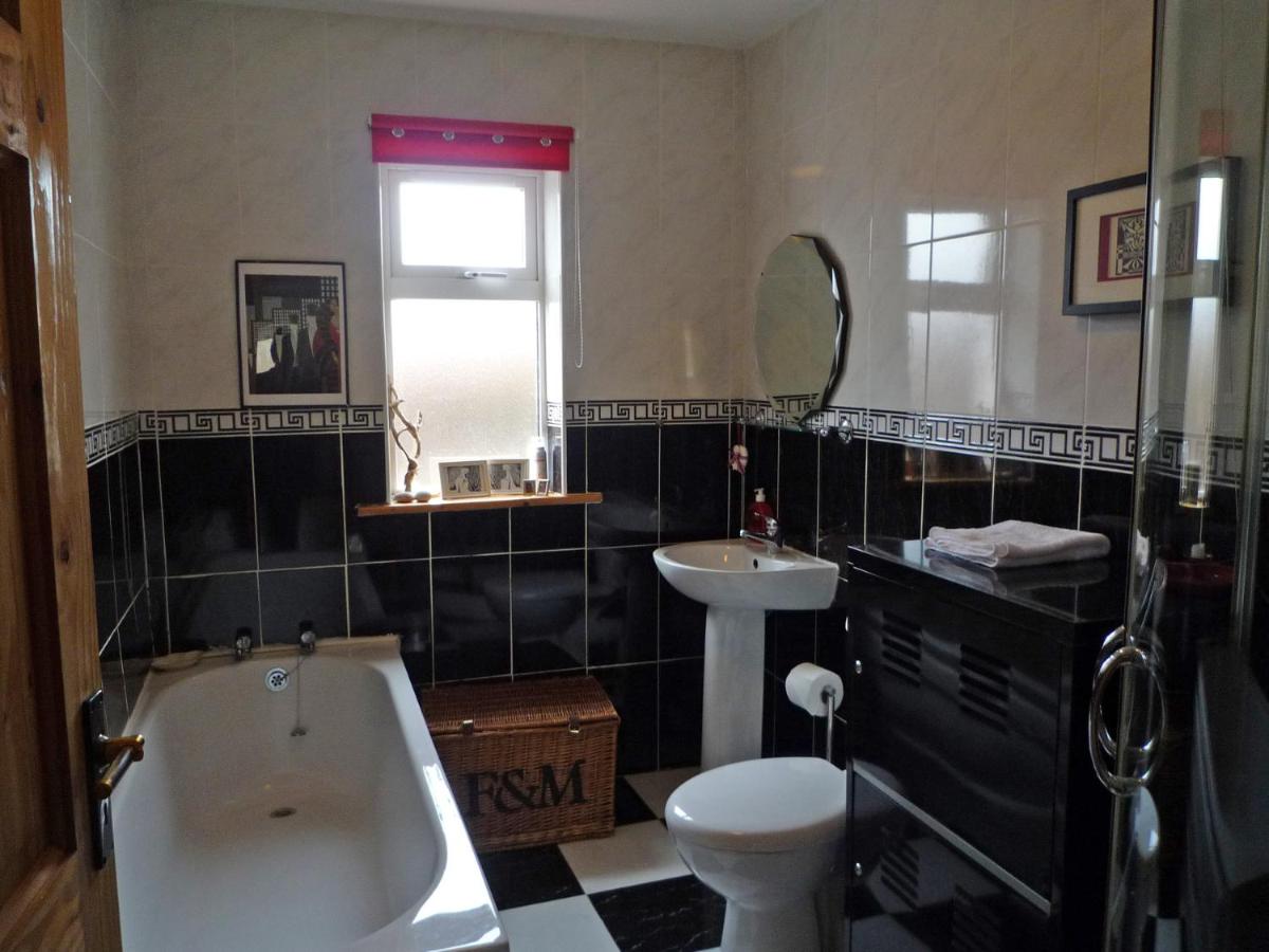 Little Irish Cottage - Housity