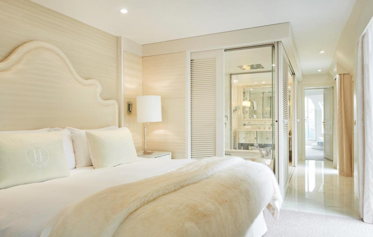 Un ou plusieurs lits dans un hébergement de l'établissement InterContinental Paris Le Grand by IHG