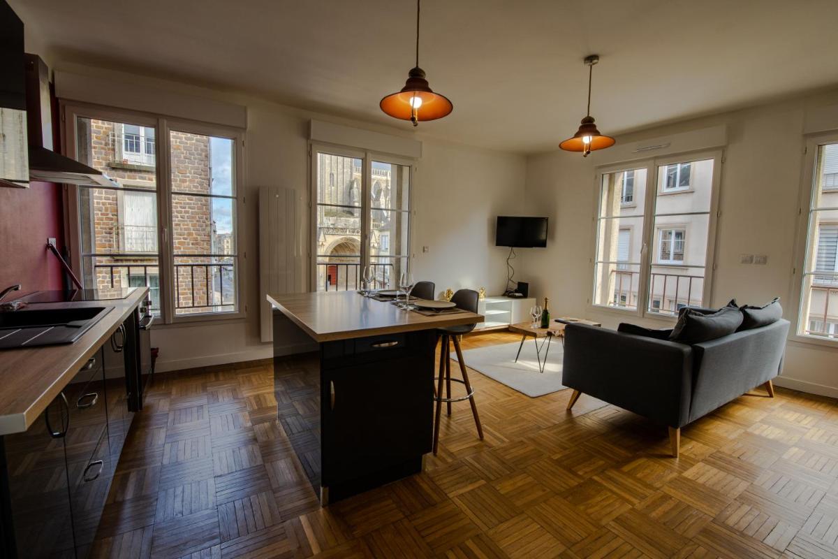 Grand F2 refait à neuf, Plein coeur Centre Ville - Housity