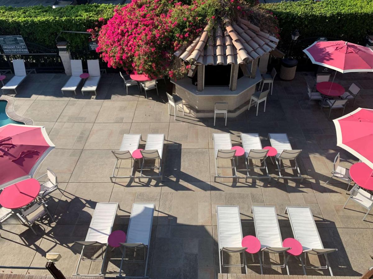Best Western Plus Las Brisas Hotel - Housity