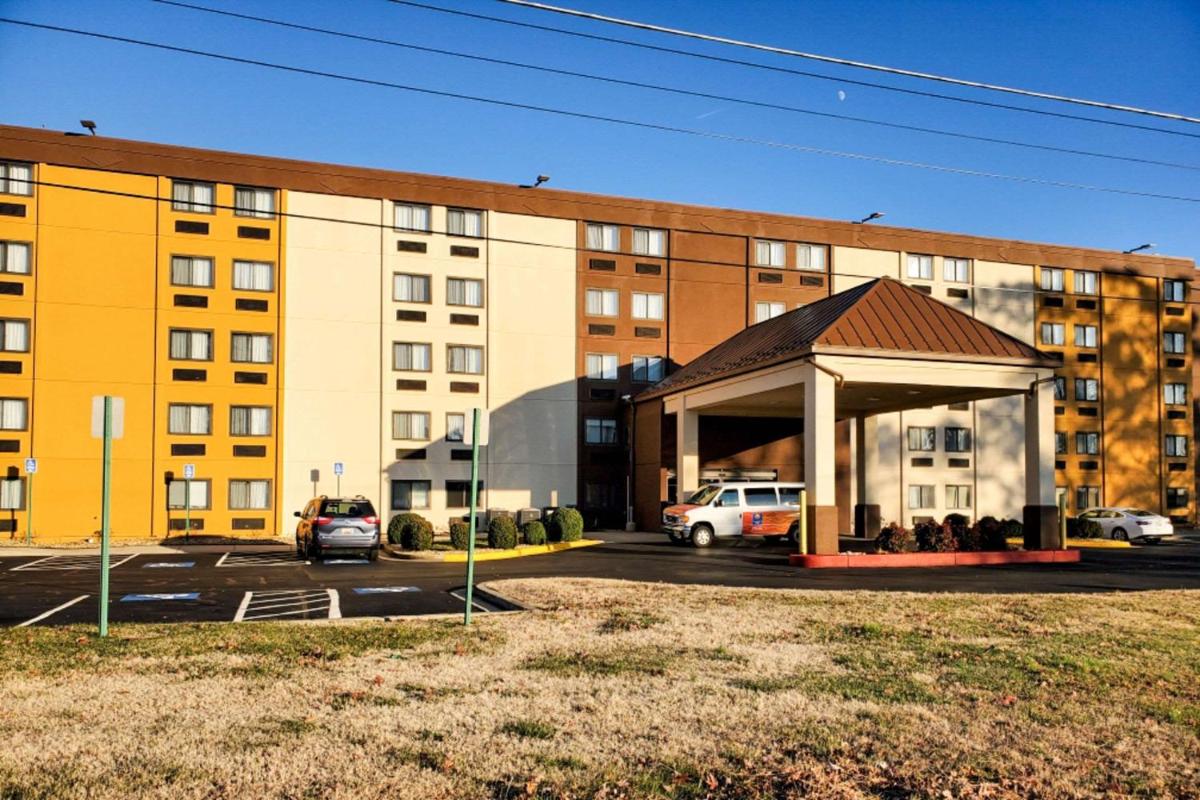 Comfort Inn - Housity