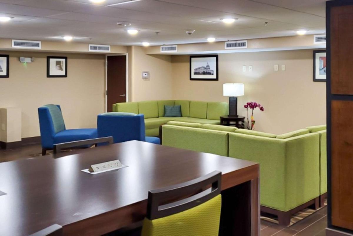 Comfort Inn - Housity