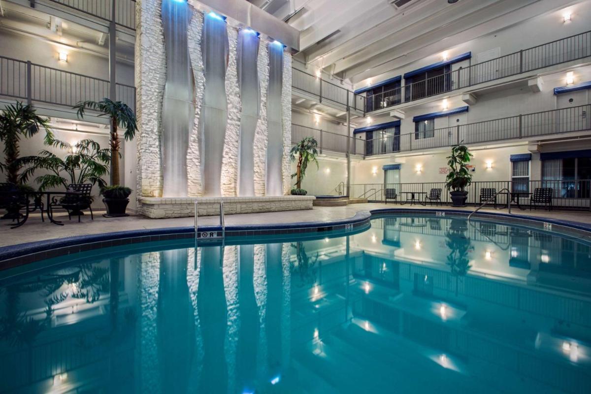 Quality Inn Branson - Hwy 76 Central - Housity