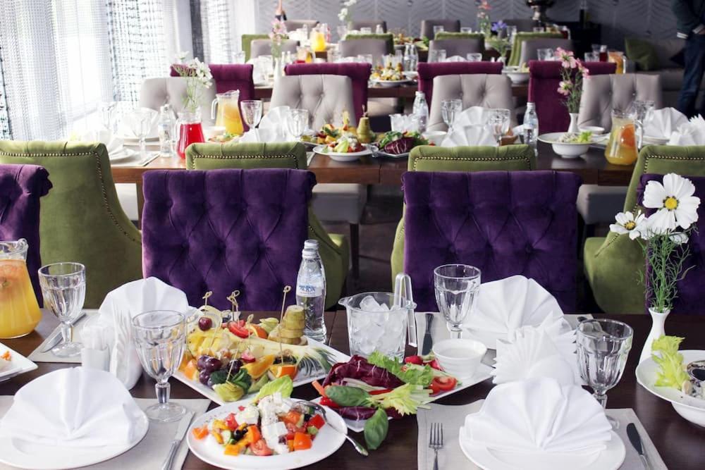 Vozdvizhenskoe Park Hotel - Housity